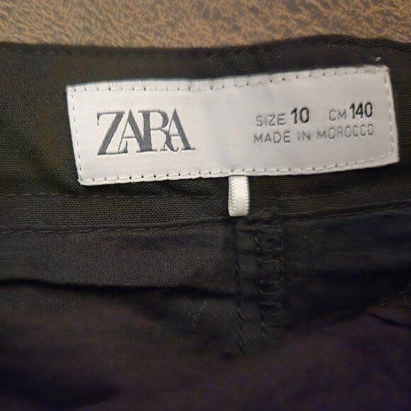 Zara .Girls pleated skirt - Picture 2 of 5